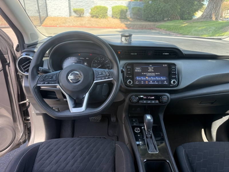 2021 Nissan Kicks SV - Photo 14