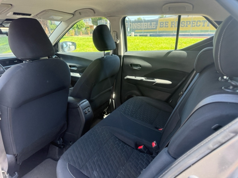 2021 Nissan Kicks SV - Photo 11