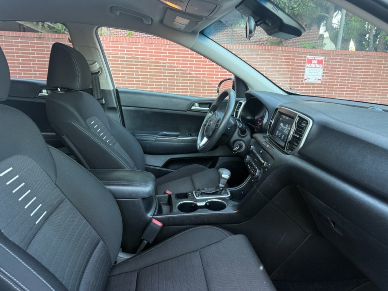 2018 Kia Sportage LX - Photo 6
