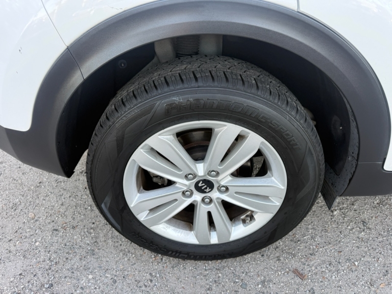 2018 Kia Sportage LX - Photo 18