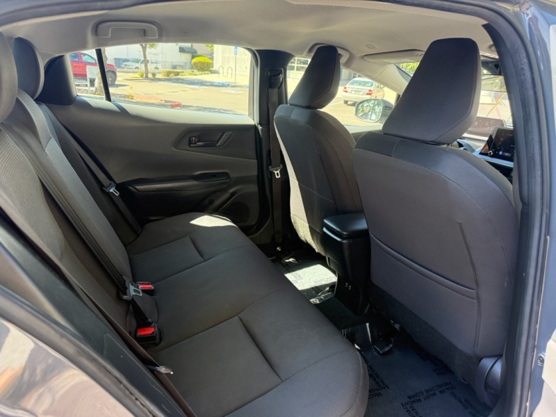 2024 Toyota Prius LE - Photo 31