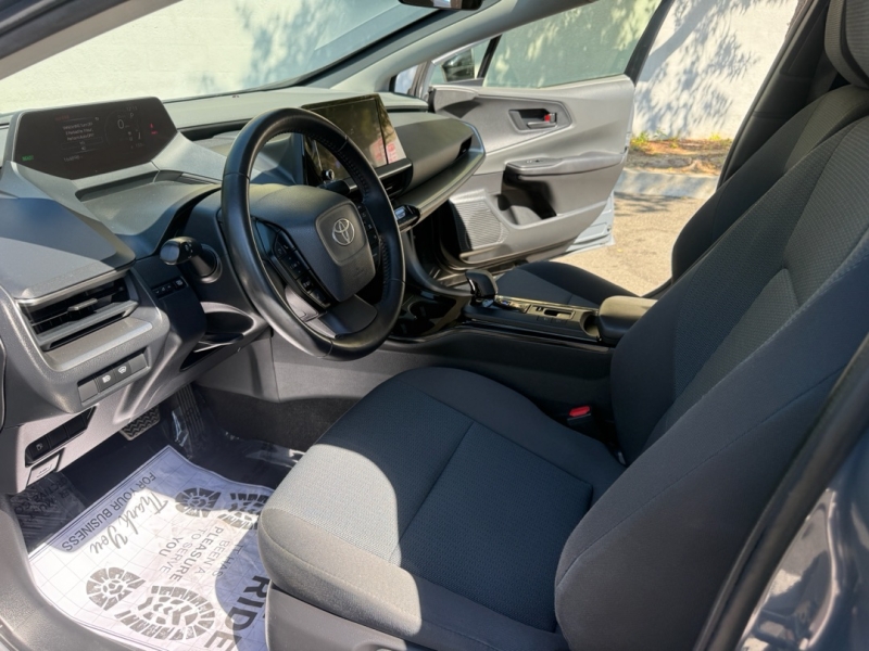2024 Toyota Prius LE - Photo 15