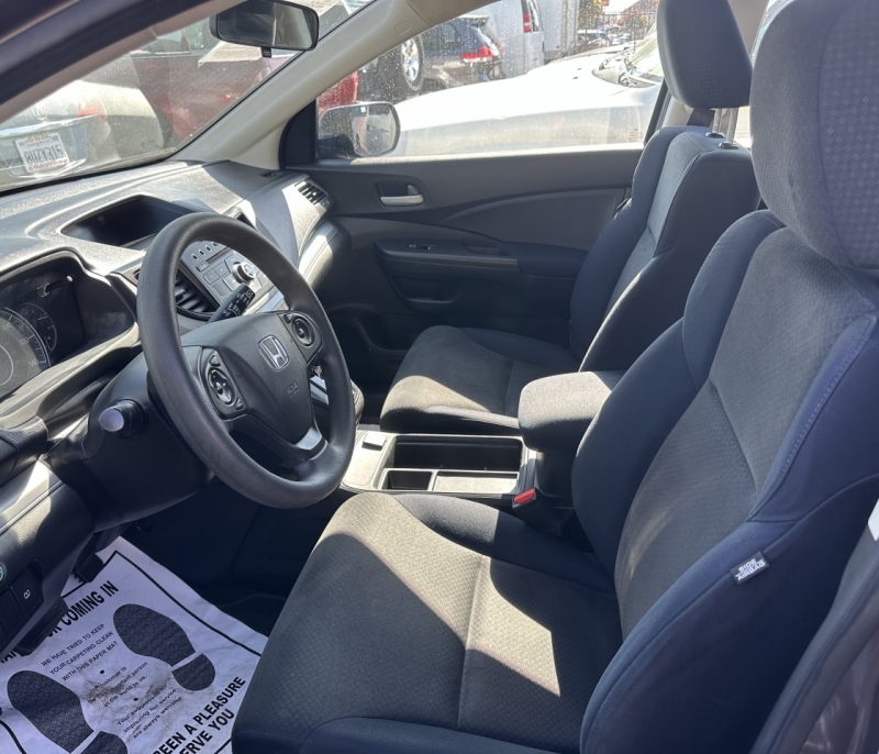 2015 Honda CR-V LX's photo