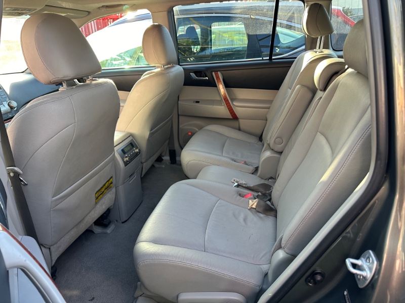 2008 Toyota Highlander Limited's photo