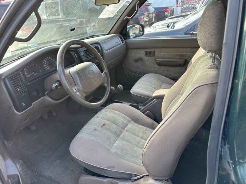 2000 Toyota Tacoma's photo