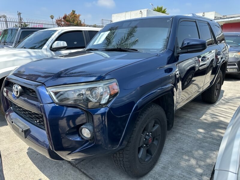 2018 Toyota 4Runner SR5 V6's photo