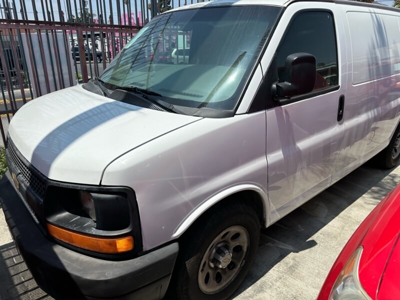 2013 Chevrolet Express 1500 Work Van's photo