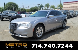 2016 Chrysler 300 Photo