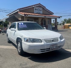 1999 Toyota Camry Photo