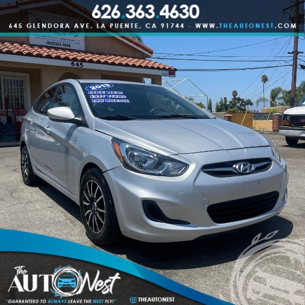 2013 Hyundai ACCENT Photo