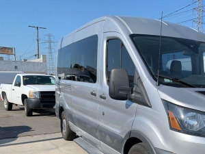 2016 Ford Transit Passenger Photo