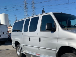 2007 Ford E-Series Wagon Photo