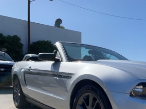 2011 Ford Mustang Photo