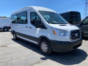 2019 Ford Transit Passenger Photo