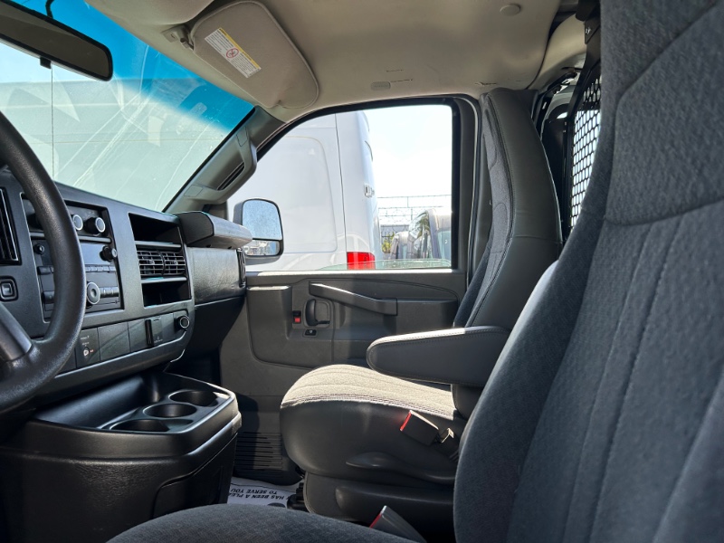 2019 Chevrolet Express Cargo Work Van - Photo 11