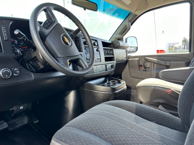 2019 Chevrolet Express Cargo Work Van - Photo 10