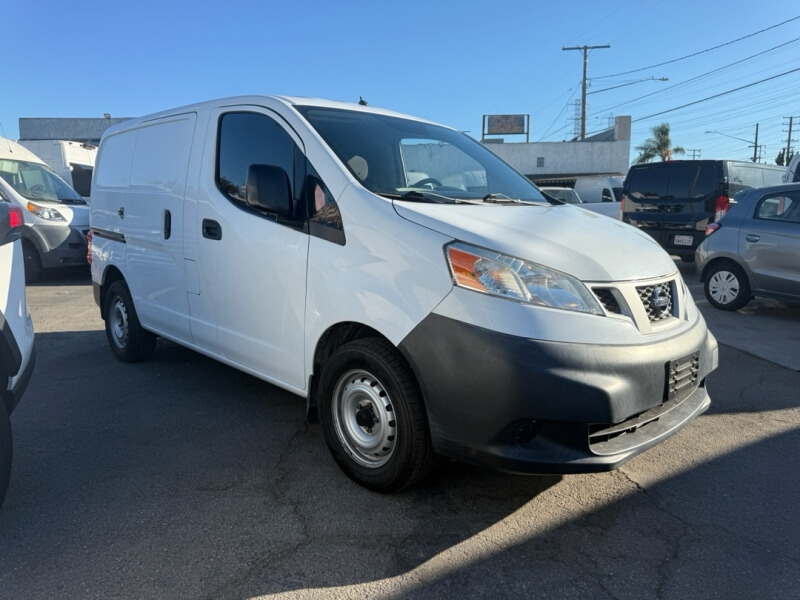 picture of 2015 Nissan NV200
