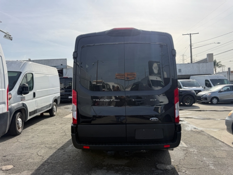 2025 Ford Transit Passenger Van XLT