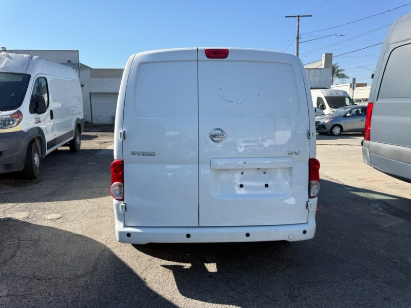 2021 Nissan NV200 SV