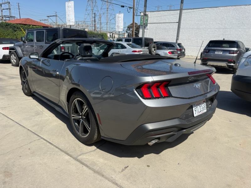 2025 Ford Mustang EcoBoost Convertible's photo