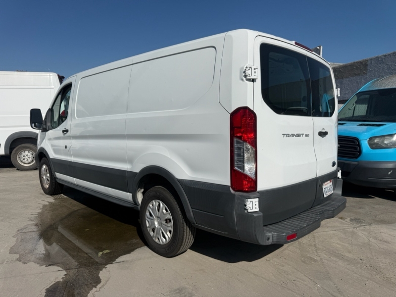 2018 Ford Transit's photo