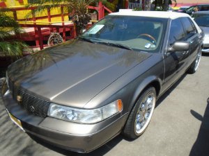 2001 Cadillac Seville Photo