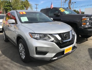 2018 Nissan Rogue Photo