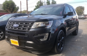 2017 Ford Explorer Photo