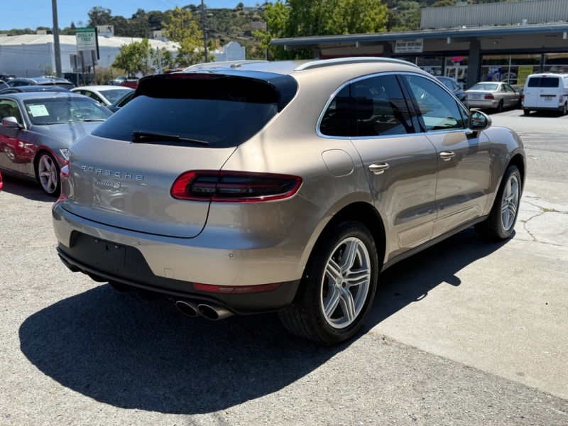 2017 Porsche Macan