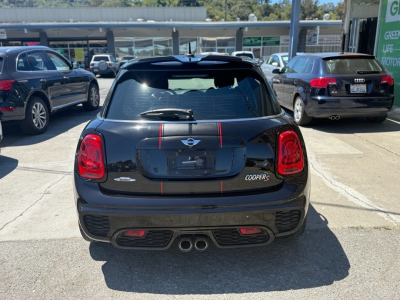 2016 MINI Cooper