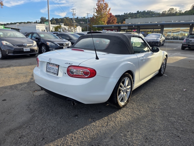 2014 Mazda MX-5 Miata Sport