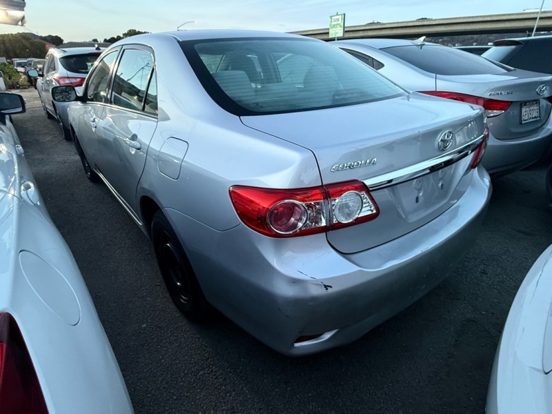 2011 Toyota Corolla LE