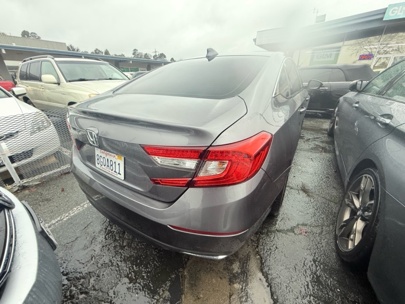 2018 Honda Accord LX's photo