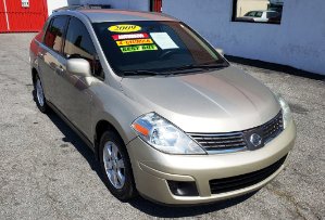2009 Nissan Versa Photo