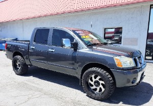 2005 Nissan Titan Photo