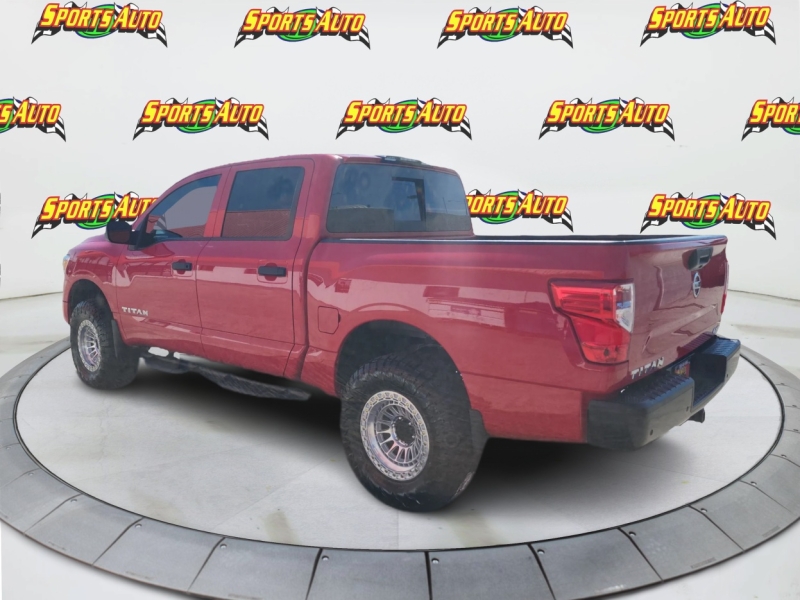 2020 Nissan Titan S's photo