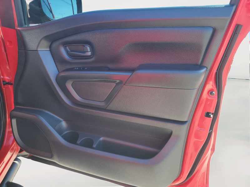 2020 Nissan Titan S - Photo 16