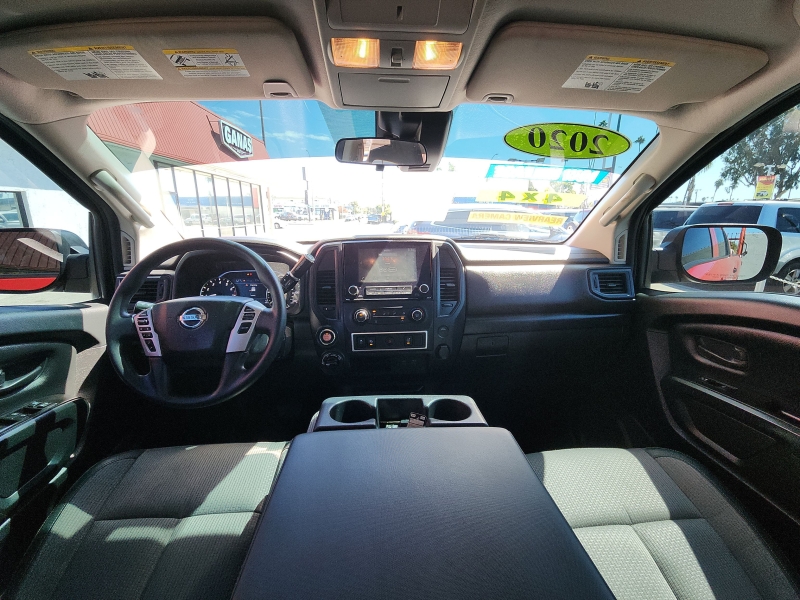 2020 Nissan Titan S - Photo 17