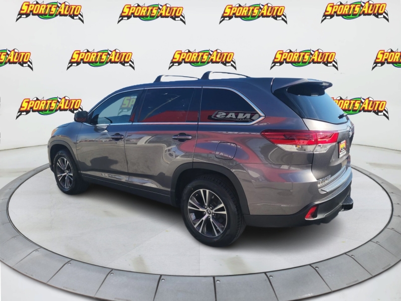 2018 Toyota Highlander LE