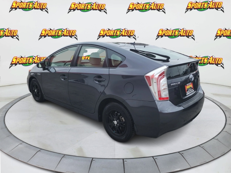 2012 Toyota Prius Three's photo
