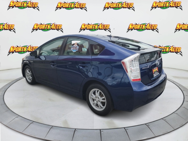 2011 Toyota Prius IV's photo