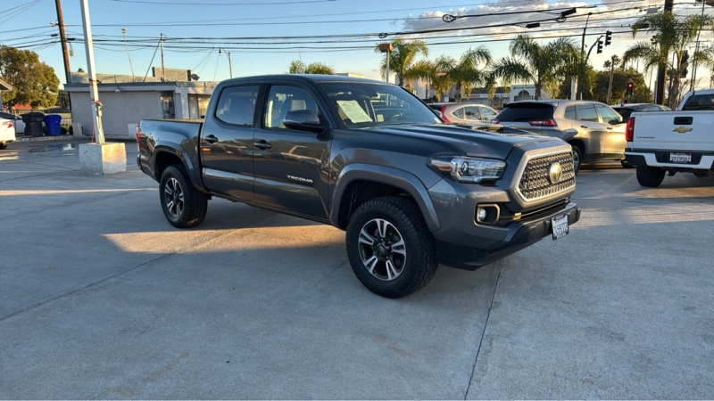 2019 Toyota Tacoma TRD Sport's photo