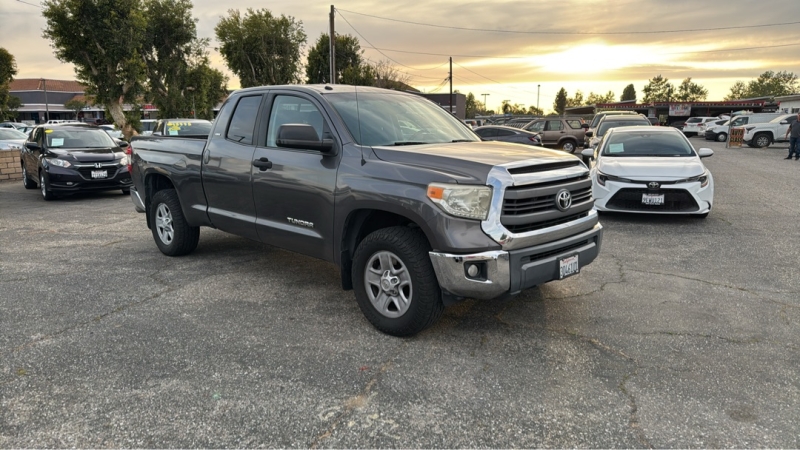 2014 Toyota Tundra SR5