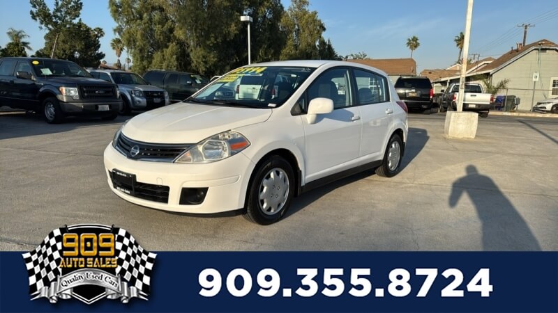 picture of 2010 Nissan Versa