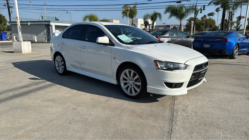 2011 Mitsubishi Lancer's photo