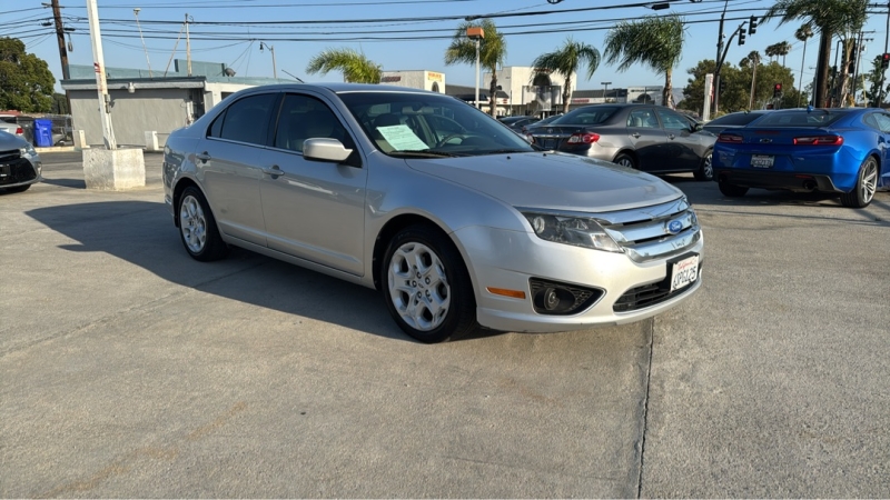 2011 Ford Fusion I-4 SE's photo
