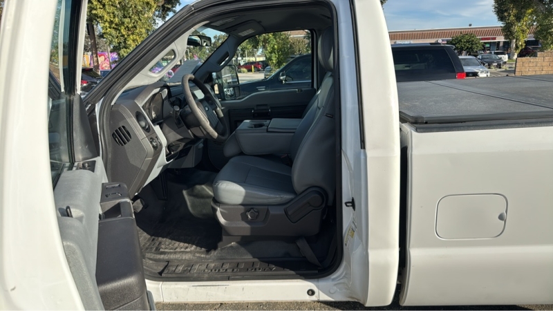 2015 Ford F-250 XL Regular Cab's photo