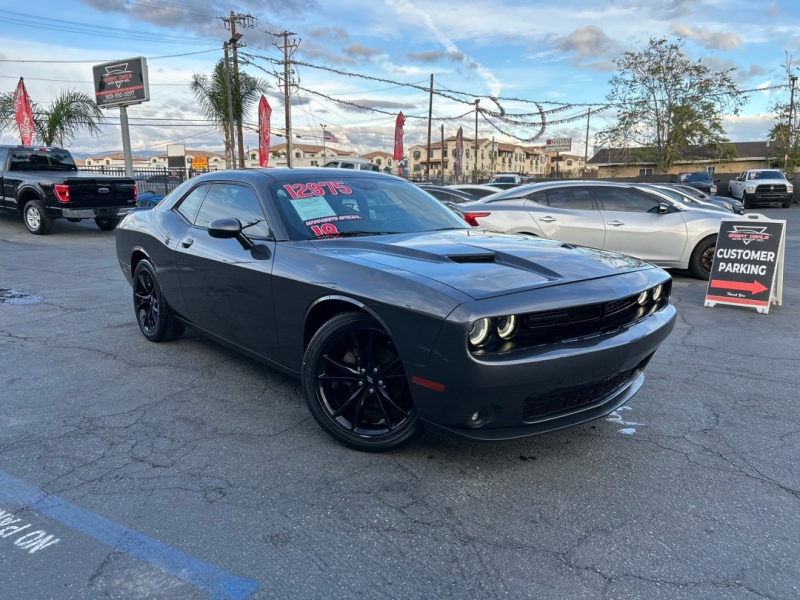 2018 Dodge Challenger SXT