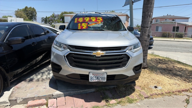 2019 Chevrolet Traverse LS - Photo 6