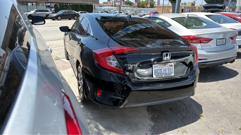 2018 Honda Civic EX - Photo 9